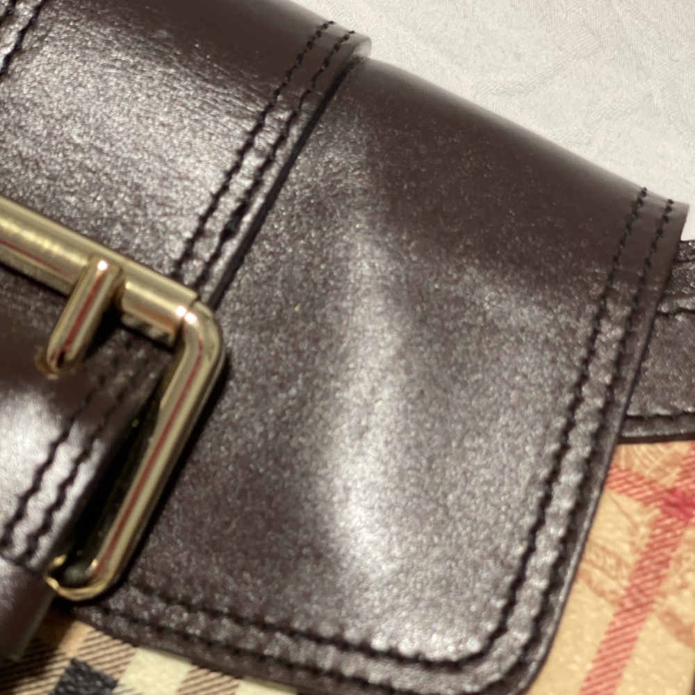 Authentic Burberry Handbag - Picture 6 of 11